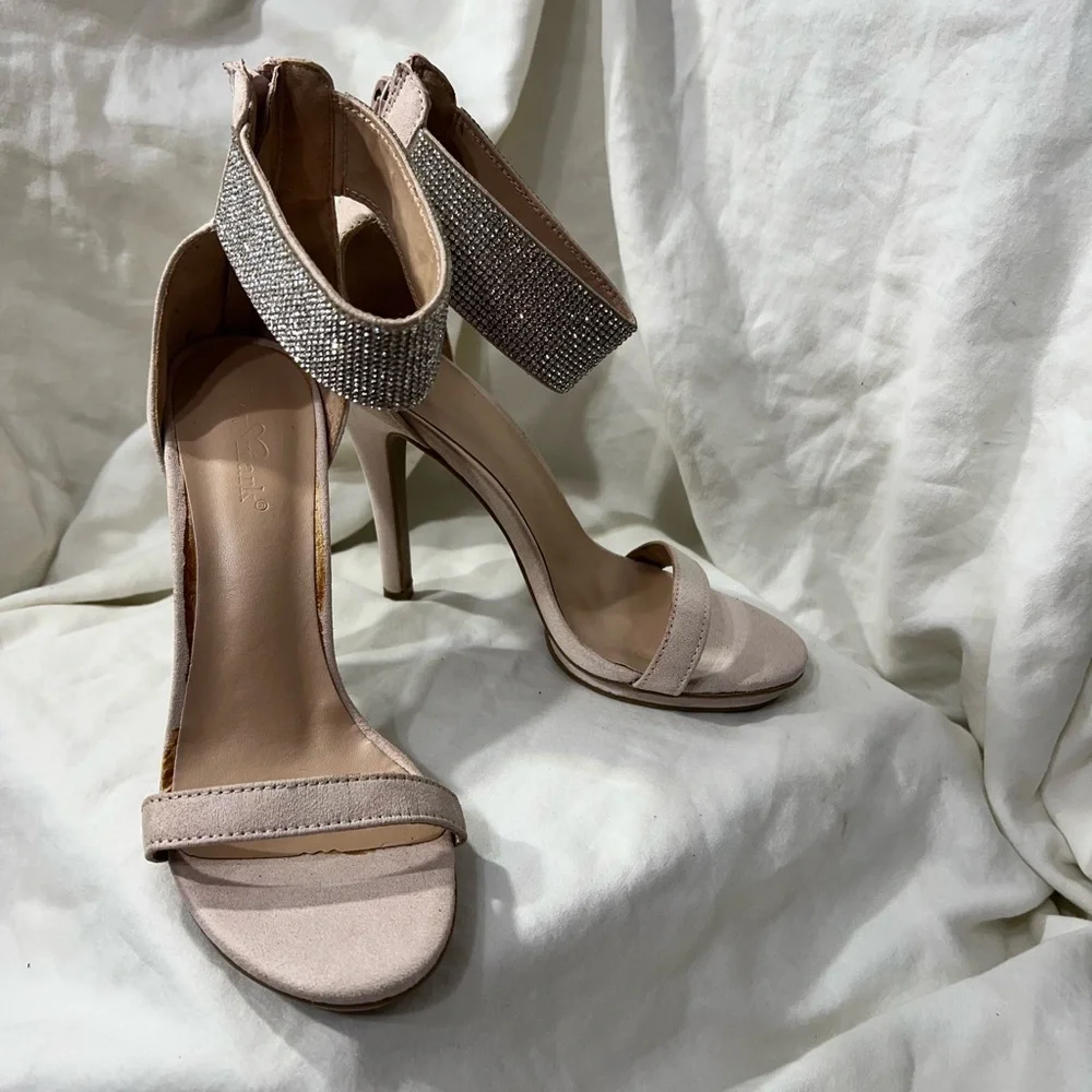 LOV MARK LADYS PINK 4 3/4” INCH HEEL NEVER WORN W/RHINESTONE ANKLE STRAP☑️